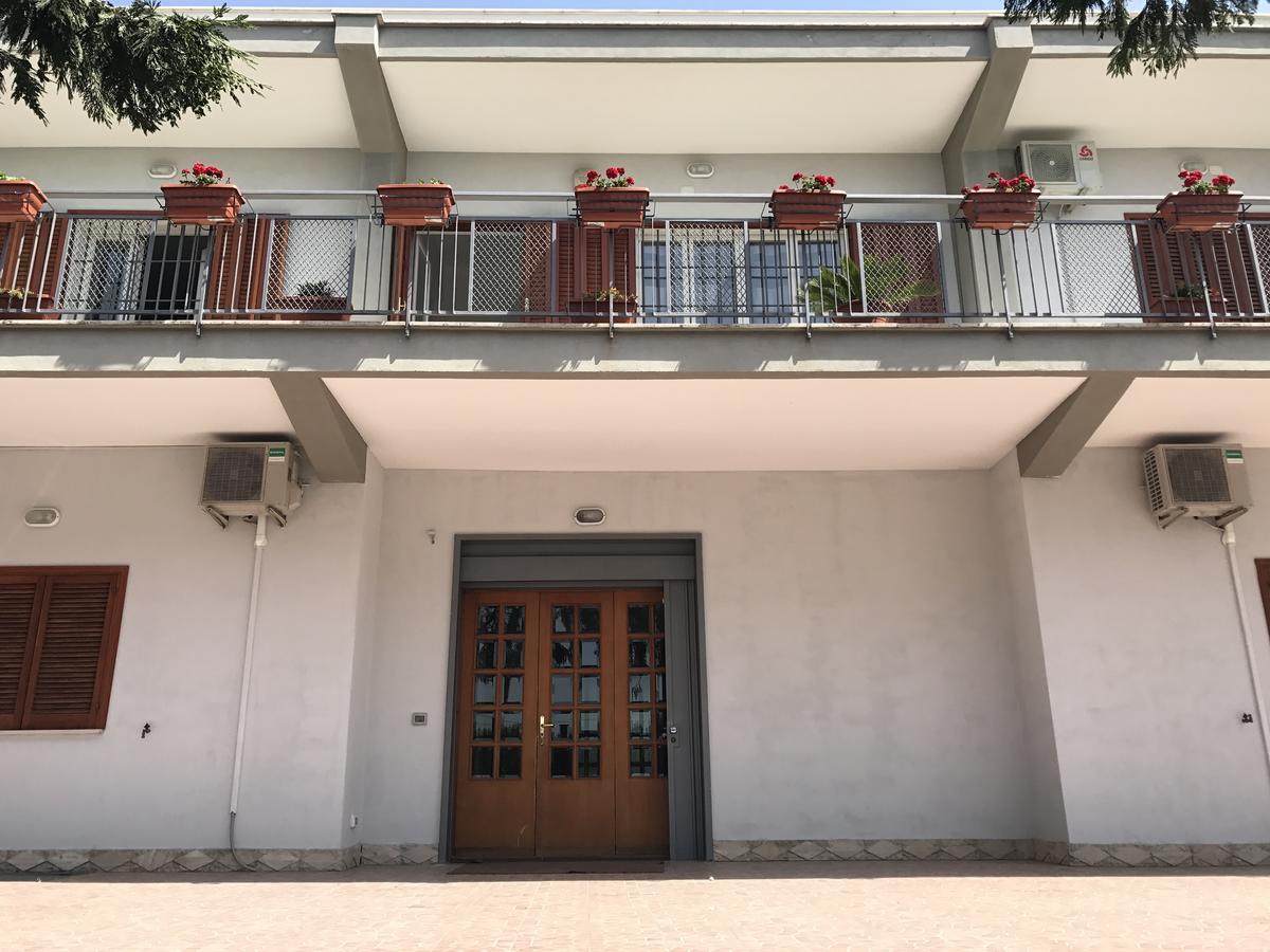 B&B National 5 Bari Exterior photo